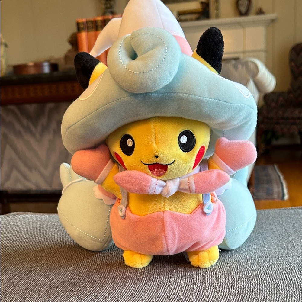 Pokémon Center Halloween Galar Garden Pikachu Memorial plush, 2020